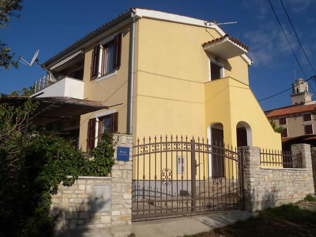 Holiday Home In Premantura/Istrien 10653